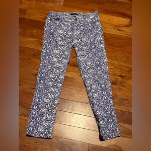 White House Black Market Slim Ankle Blue and White Patterned Women's Jeans